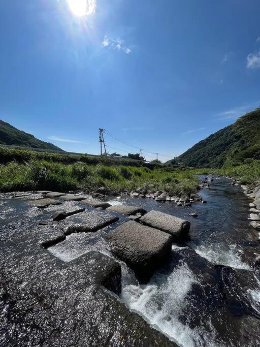 御浜岬の至福を一身に味わう 一軒家貸切宿で贅沢なバーベキューを楽しみながら夕陽に染まる戸田湾の美しさを満喫 Numazu Exteriér fotografie